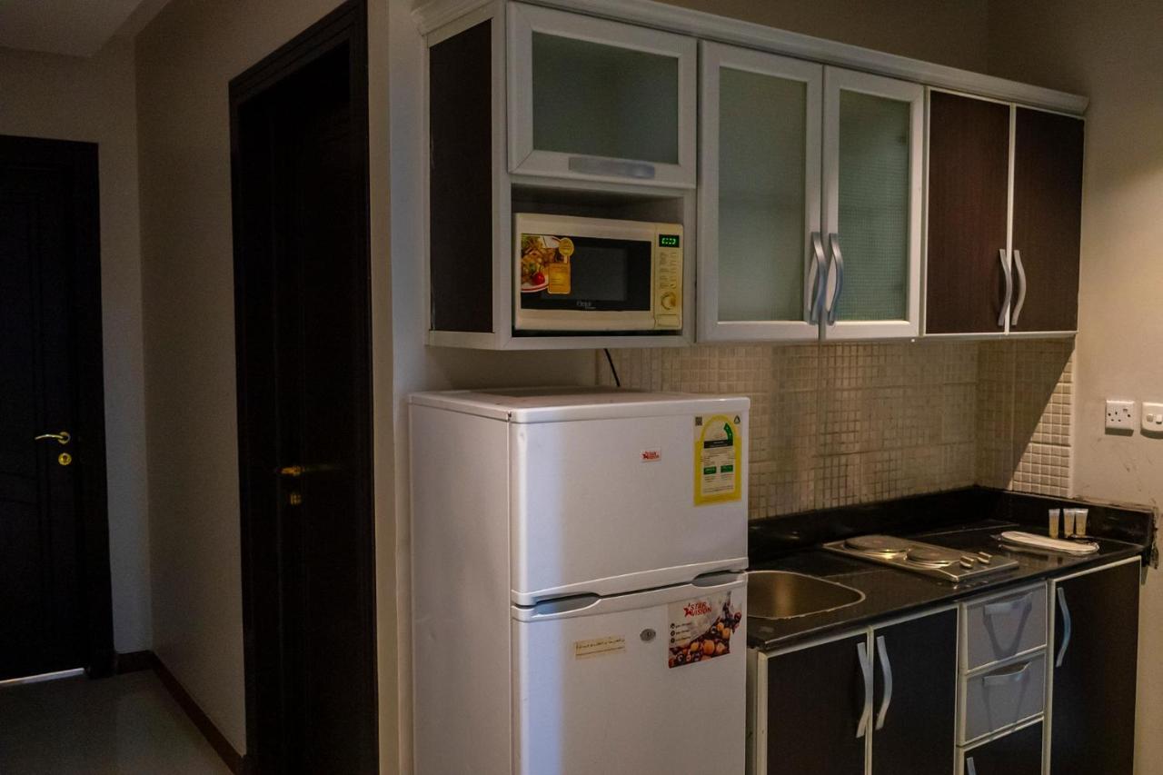 Ahlin Apartment *